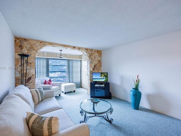 9401 Lime Bay Blvd 302, Tamarac FL 33321