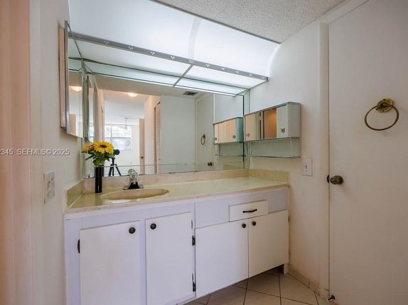 9401 Lime Bay Blvd 302, Tamarac FL 33321