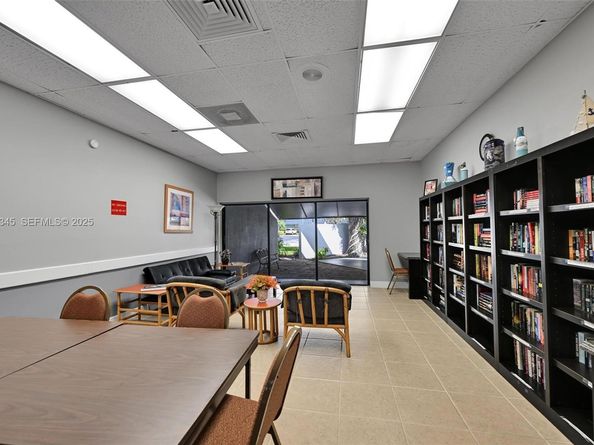 9401 Lime Bay Blvd 302, Tamarac FL 33321