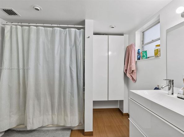 1775 Washington Ave 4C, Miami Beach FL 33139