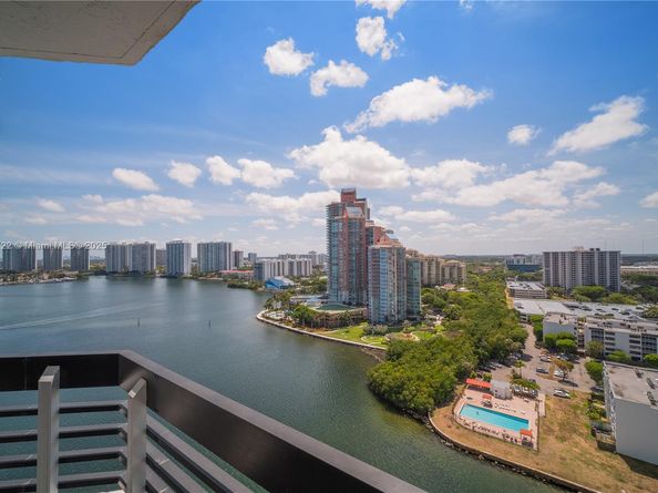 3530 Mystic Pointe Dr 2102, Aventura FL 33180