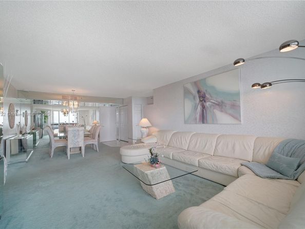 3530 Mystic Pointe Dr 2102, Aventura FL 33180