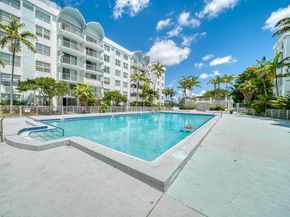 486 NW 165th St Rd B303, Miami FL 33169