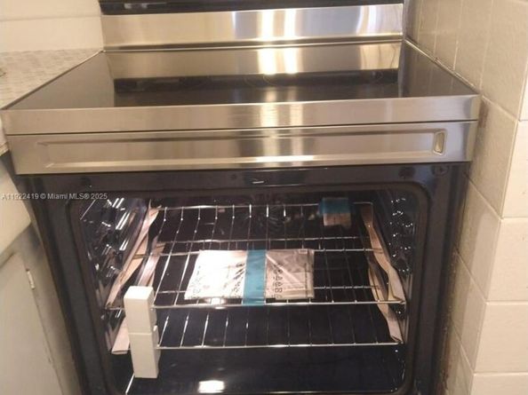 600 Layne 216, Hallandale Beach FL 33009