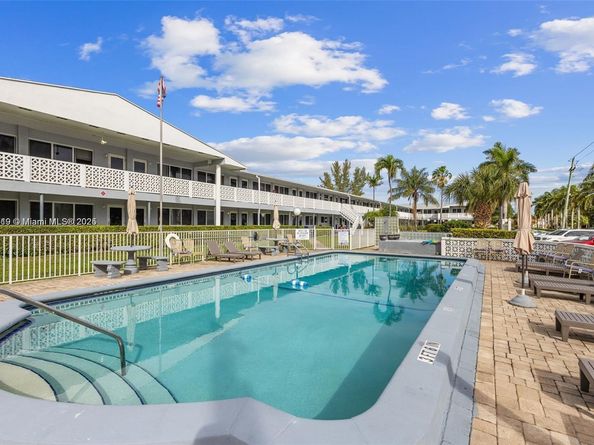 600 Layne 216, Hallandale Beach FL 33009