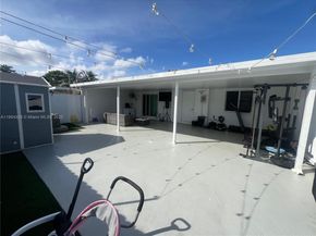 3028 NW 204th Ter, Miami Gardens FL 33056