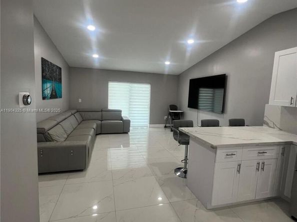 3028 NW 204th Ter, Miami Gardens FL 33056