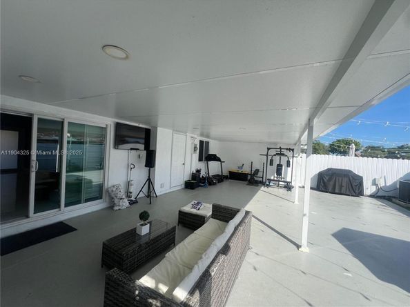 3028 NW 204th Ter, Miami Gardens FL 33056