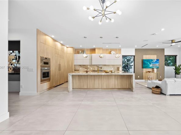 2613 Center Ave, Fort Lauderdale FL 33308