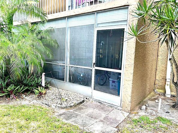 4570 NW 18th Ave 107, Deerfield Beach FL 33064