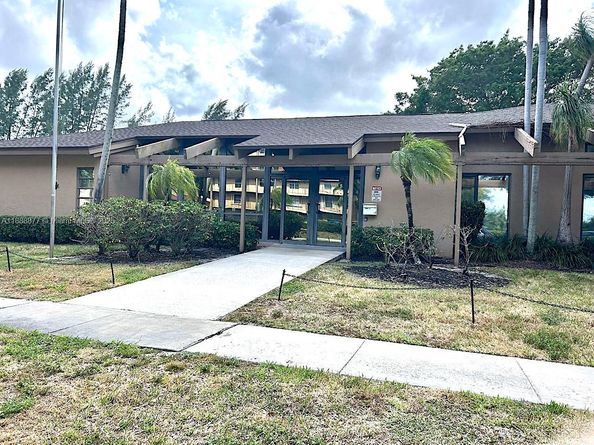 4570 NW 18th Ave 107, Deerfield Beach FL 33064