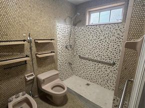 10910 SW 40th St, Miami FL 33165