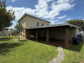 10910 SW 40th St, Miami FL 33165