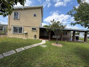10910 SW 40th St, Miami FL 33165