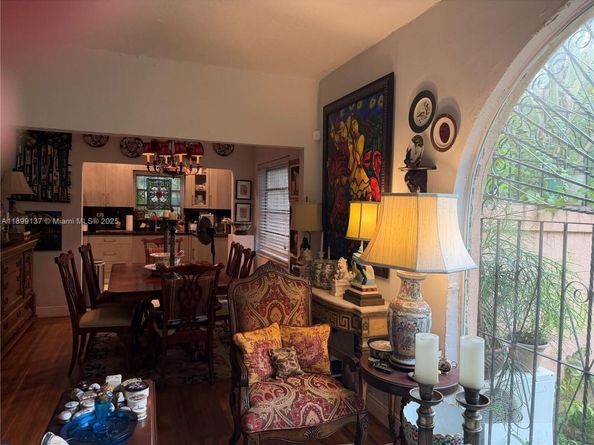 901 SW 19th Ave, Miami FL 33135