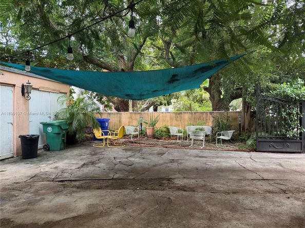 901 SW 19th Ave, Miami FL 33135