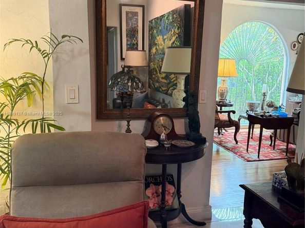 901 SW 19th Ave, Miami FL 33135