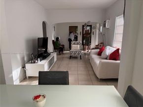 901 SW 19th Ave, Miami FL 33135