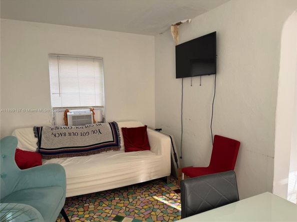 901 SW 19th Ave, Miami FL 33135