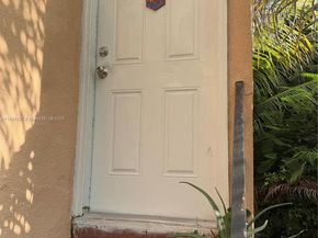 901 SW 19th Ave, Miami FL 33135
