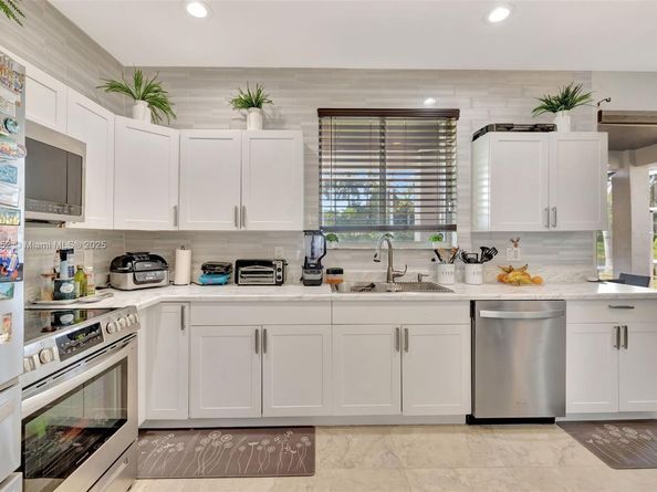 1317 Majesty Ter, Weston FL 33327