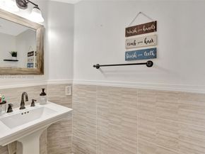 1317 Majesty Ter, Weston FL 33327