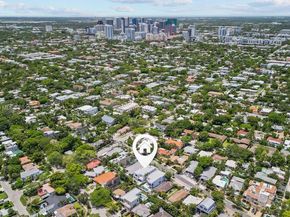 618 NE 17th Way, Fort Lauderdale FL 33304