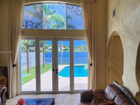 3460 SW 52nd St, Hollywood FL 33312