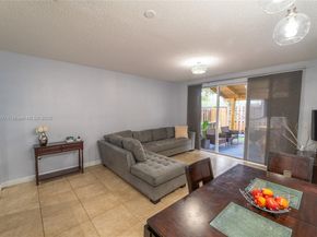 983 NE 42nd Pl, Homestead FL 33033