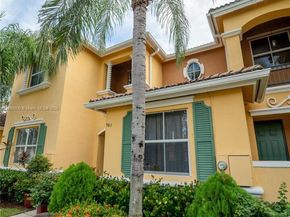 983 NE 42nd Pl, Homestead FL 33033