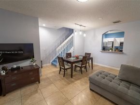 983 NE 42nd Pl, Homestead FL 33033