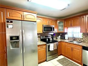 8990 S Hollybrook Blvd 108, Pembroke Pines FL 33025