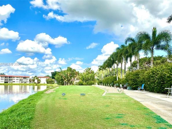 8990 S Hollybrook Blvd 108, Pembroke Pines FL 33025