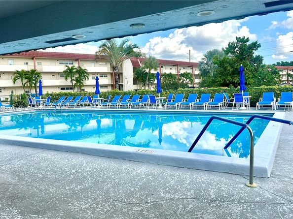 8990 S Hollybrook Blvd 108, Pembroke Pines FL 33025