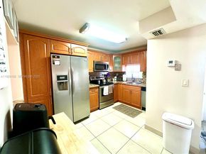 8990 S Hollybrook Blvd 108, Pembroke Pines FL 33025