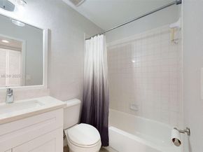 15805 W Waterside Cir 202, Sunrise FL 33326
