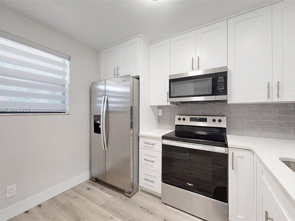 15805 W Waterside Cir 202, Sunrise FL 33326