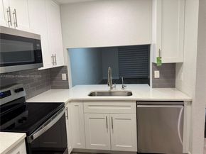 15805 W Waterside Cir 202, Sunrise FL 33326