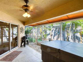 1383 NE 27th St, Pompano Beach FL 33064