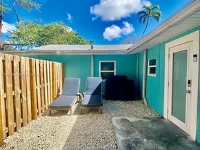 1420 SW 33rd Ct, Fort Lauderdale FL 33315