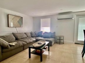 1420 SW 33rd Ct, Fort Lauderdale FL 33315