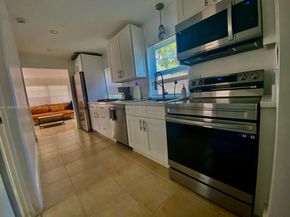 1420 SW 33rd Ct, Fort Lauderdale FL 33315