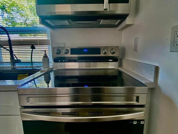 1420 SW 33rd Ct, Fort Lauderdale FL 33315