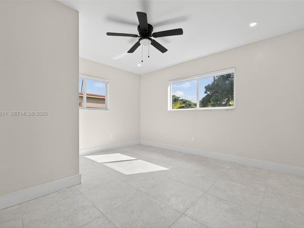 1979 NE 176th St, North Miami Beach FL 33162