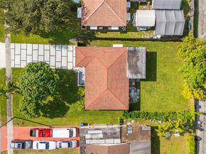 1979 NE 176th St, North Miami Beach FL 33162