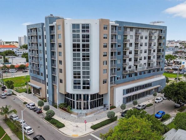 1110 NW 1st ST 313, Miami FL 33128