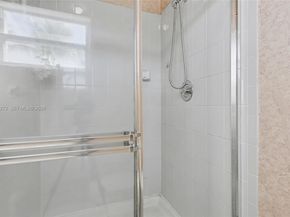 15842 NW 10th St, Pembroke Pines FL 33028