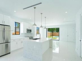 3024 SW 16th Ter 3024, Miami FL 33145