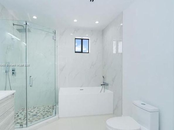 3024 SW 16th Ter 3024, Miami FL 33145