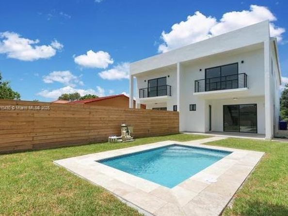 3024 SW 16th Ter 3024, Miami FL 33145